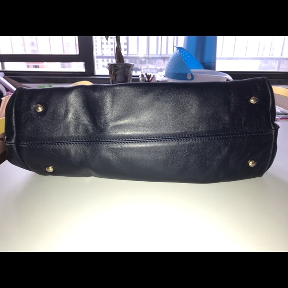 Salvatore Ferragamo Navy Leather Bag - Picture 2 of 6